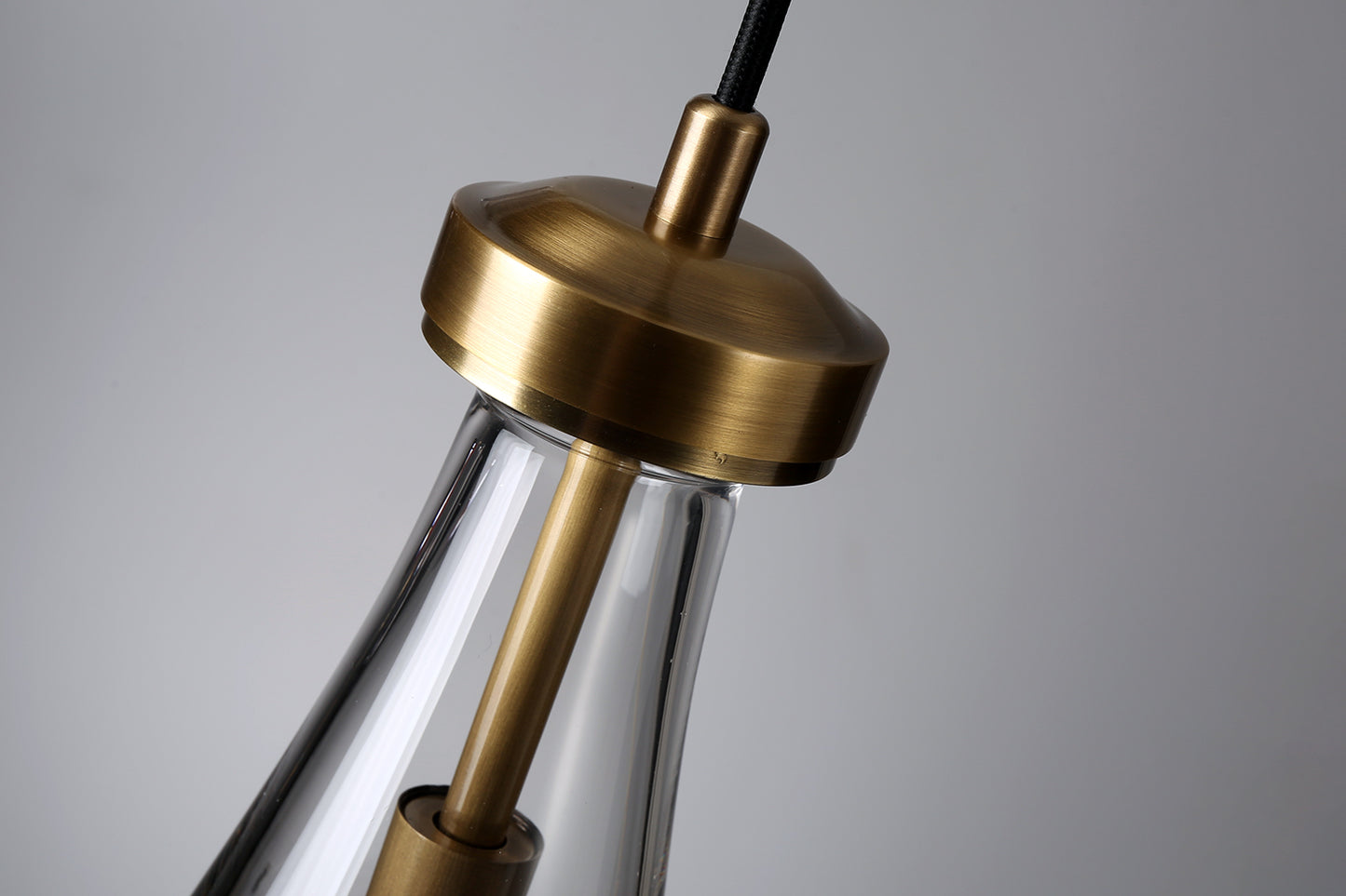 Raindrop Round Chandelier 47″, 21-Lights