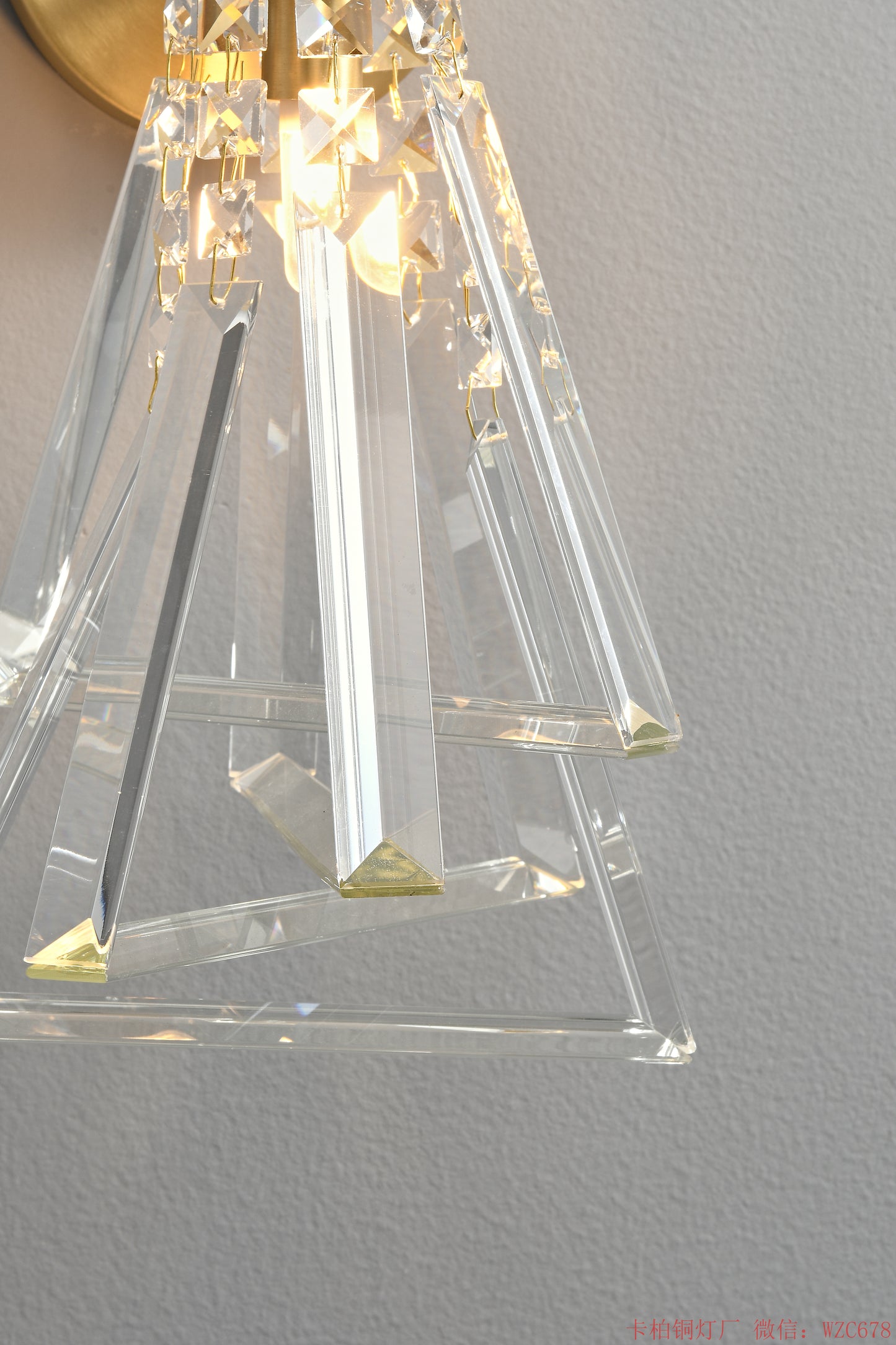 1 Light Triangle crystal brass wall sconce