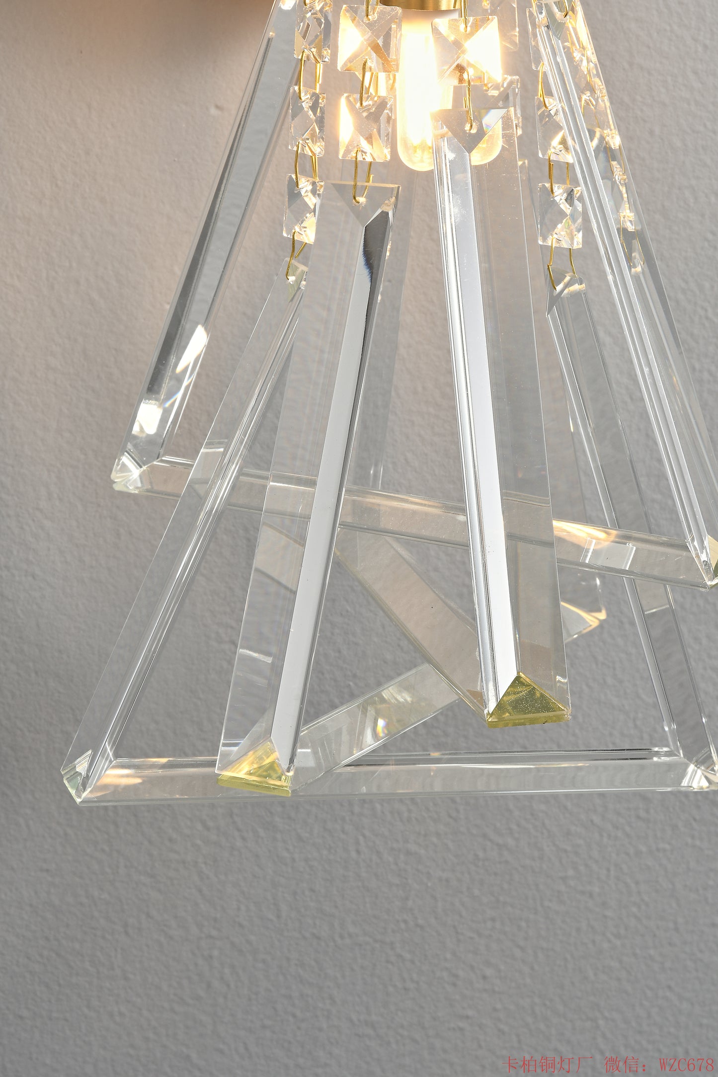 1 Light Triangle crystal brass wall sconce