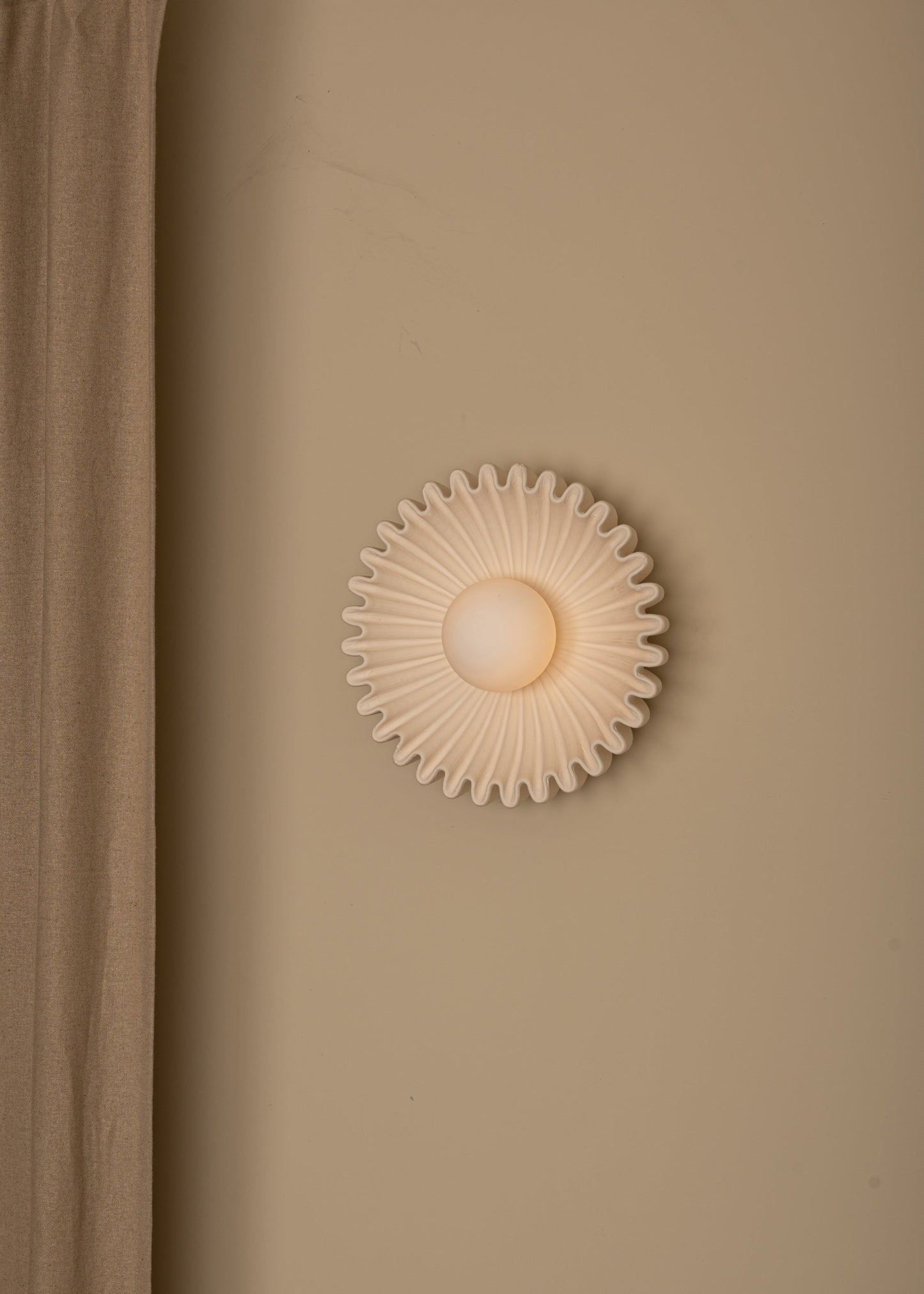 Ostro Marble Wall Lamp