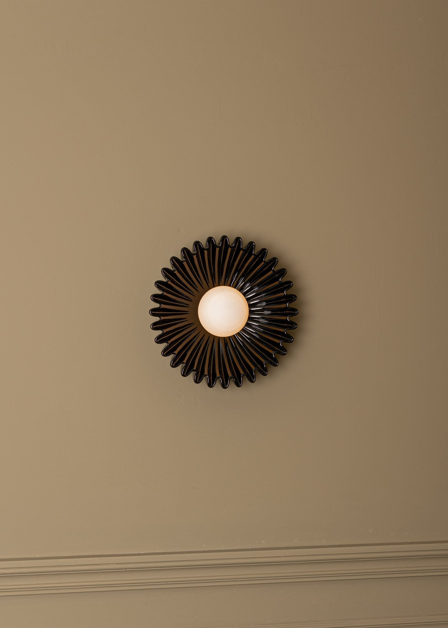 Ostro Marble Wall Lamp