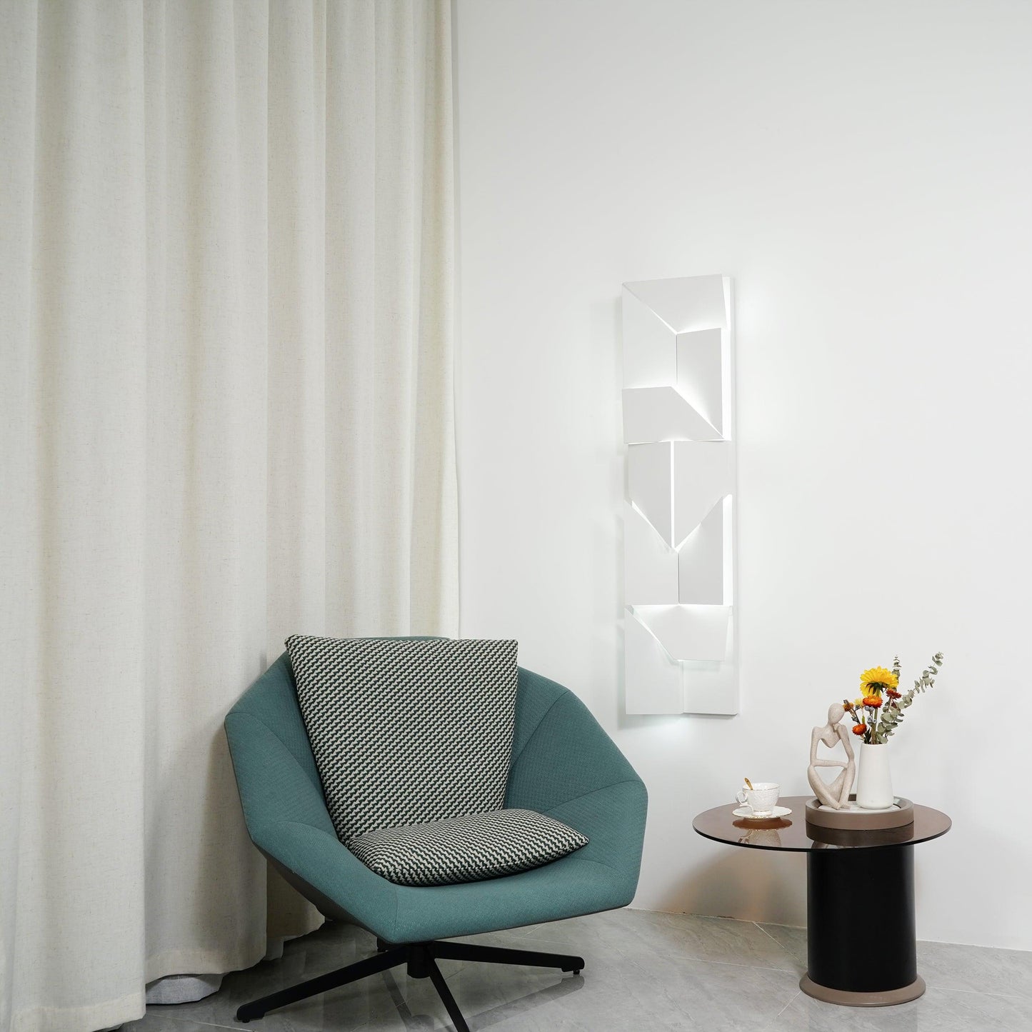 Shadows Rechargeable Grand Sconce