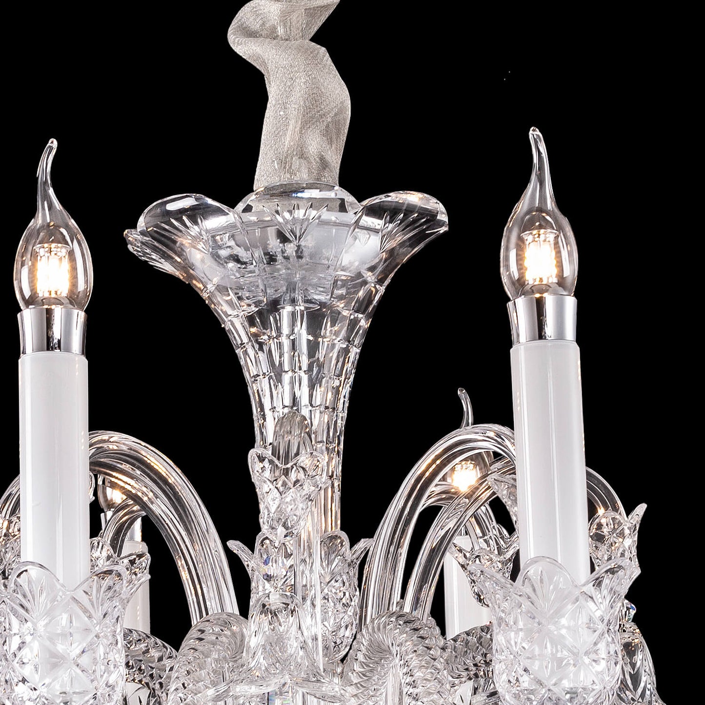 8/18 Lights Baccarat Museum Chandelier