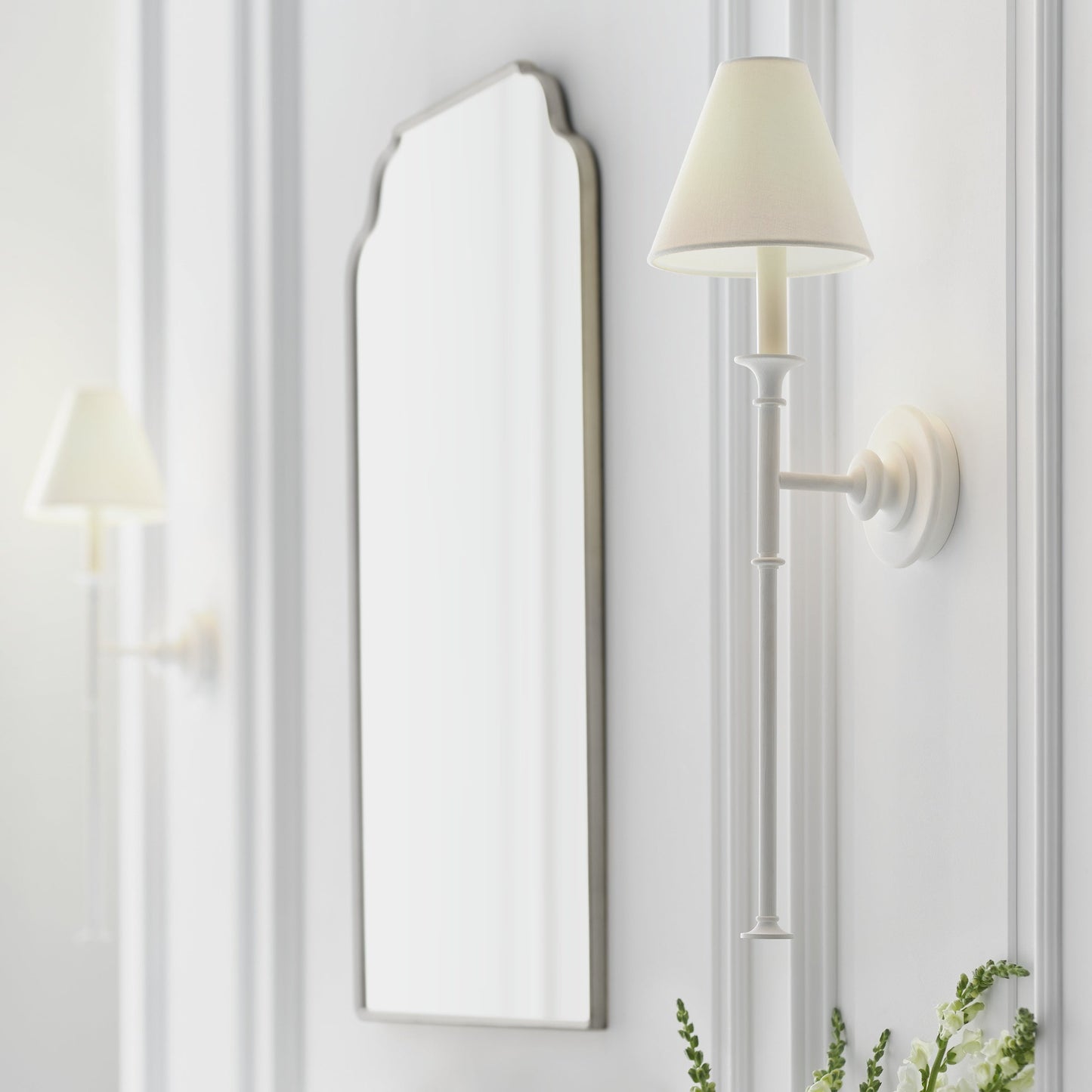 Brody Wall Lamp