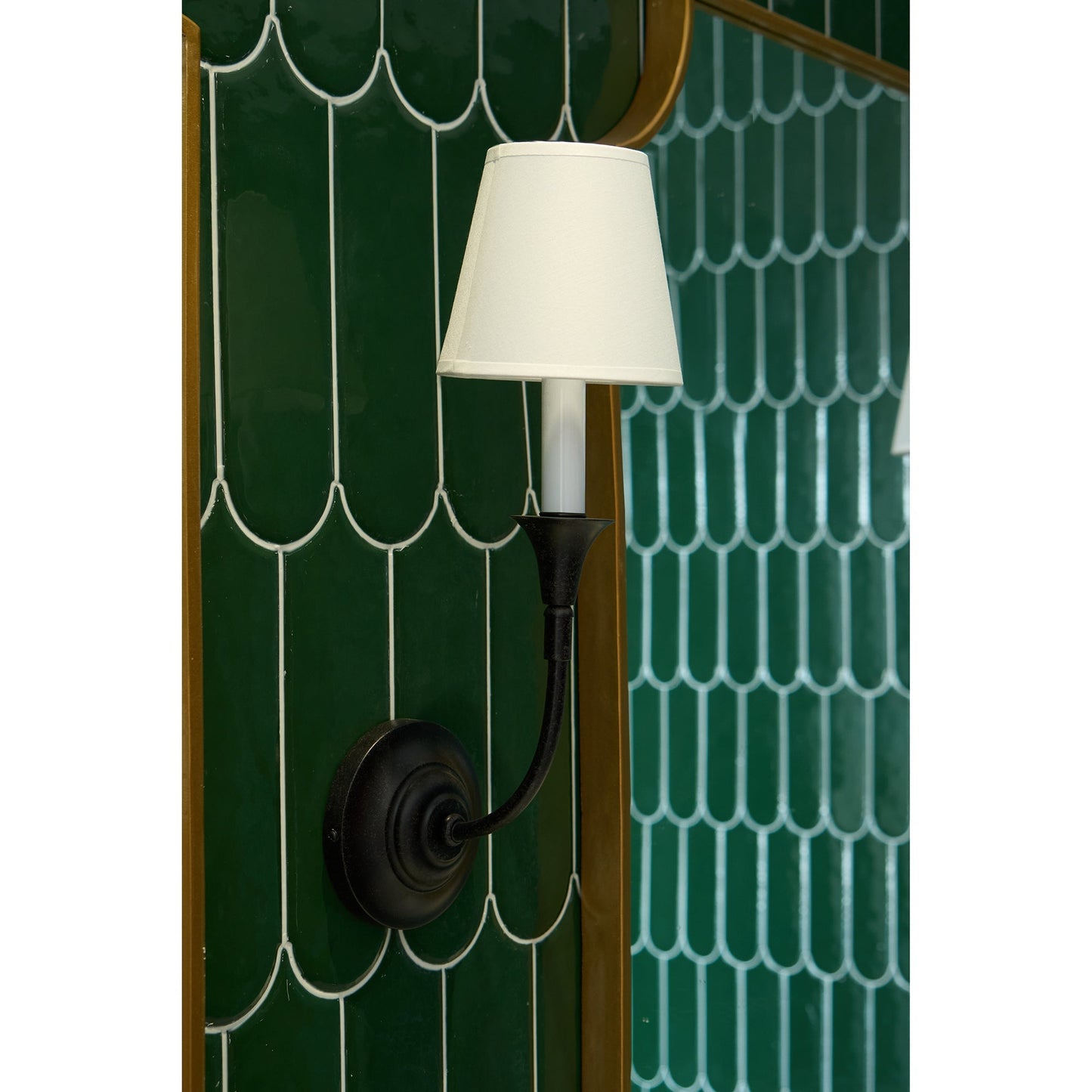 Brody Wall Lamp